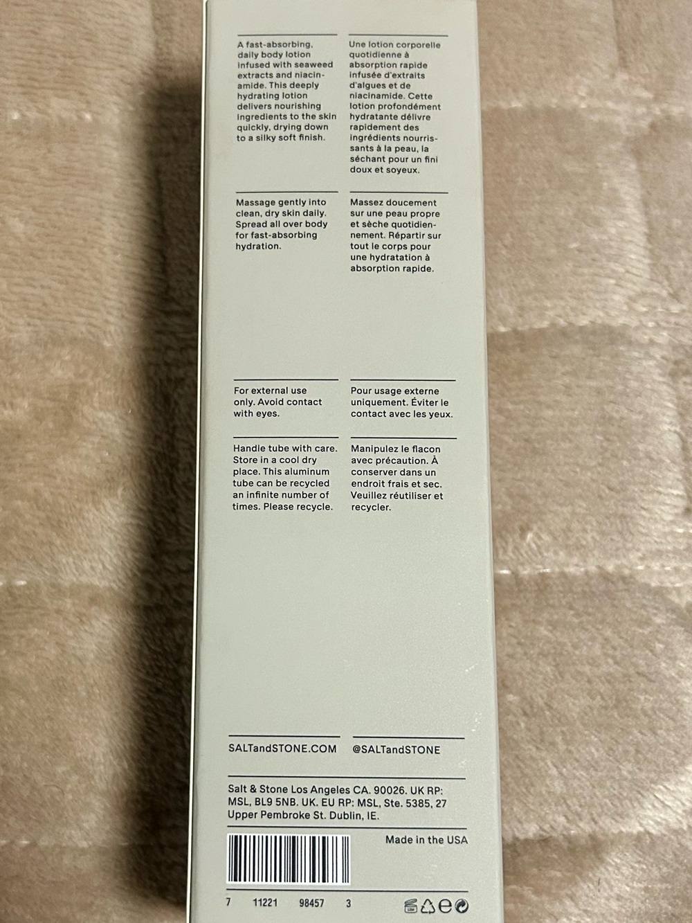 Salt & Stone Santal & Vetiver Body Lotion 3.4 oz / 100 mL New in Box - Picture 3 of 3